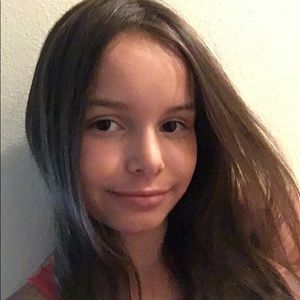 Meet your Posher, Elena